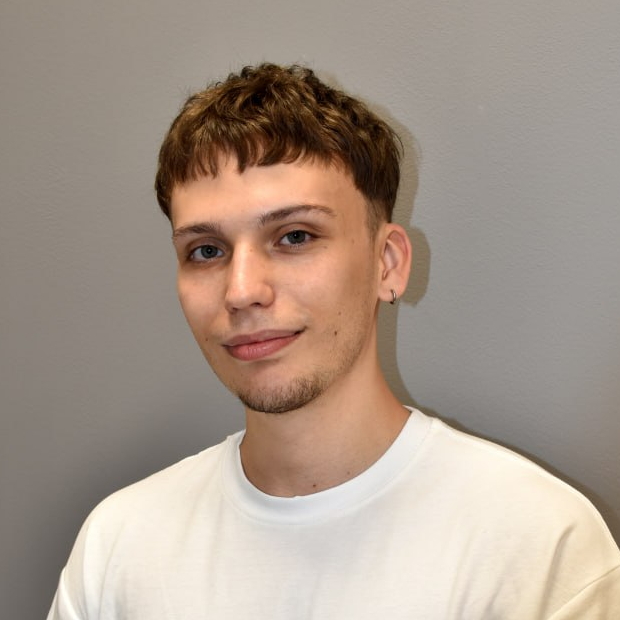 ВАЛЕНТИН КУРОШУ